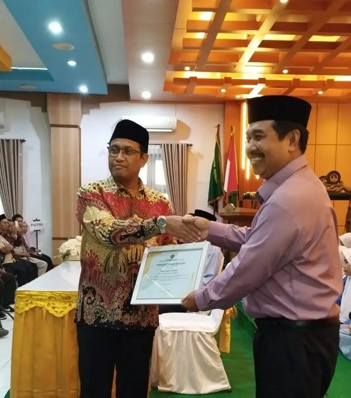 “Nguri-uri Kabudhayan Jawi”, Tim Karawitan Mayoga Laras MAN 3 Sleman Terima Penghargaan dari Kanwil Kemenag DIY