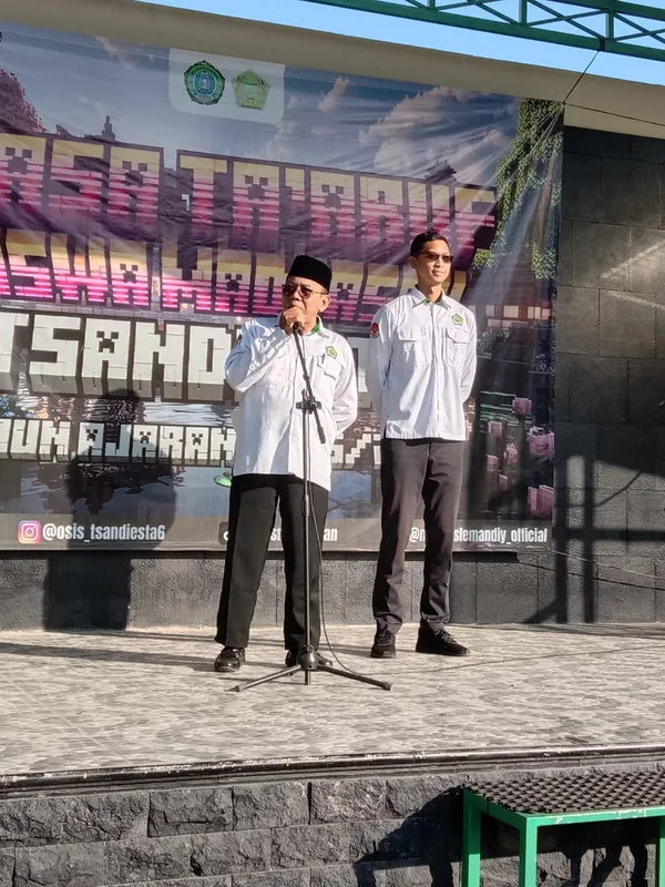 Apel MTsN 6 Sleman Diwarnai Pembacaan Memoar Empat Tahun di Tsandiesta Karya Alistyono Pramuhadi