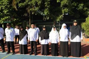 MTsN 8 Sleman Perkenalkan Guru Baru dalam Upacara Bendera Senin Pagi