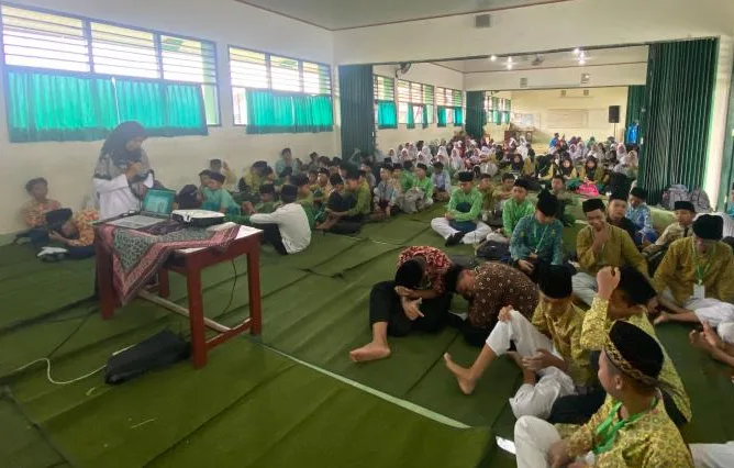 Matsama Hari Kedua di MTsN 3 Sleman Kenalkan Kegiatan Literasi dan Kunjungan Perpustakaan