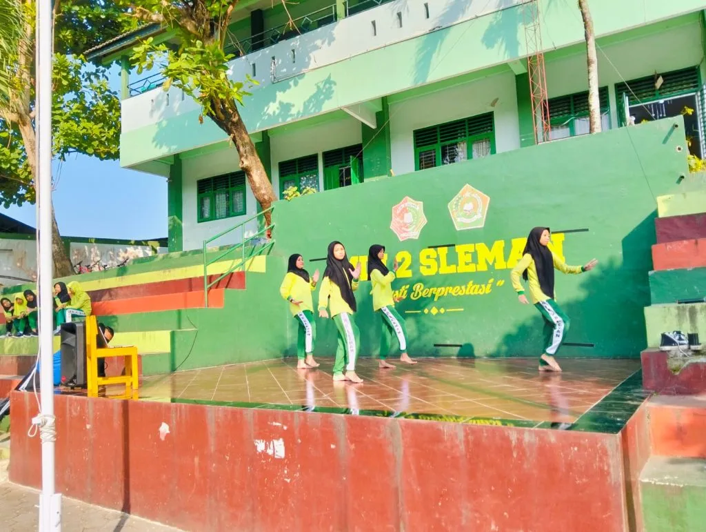 Unjuk Bakat, Siswa MIN 2 Sleman Menunjukkan Penampilan Terbaiknya Saat HAN