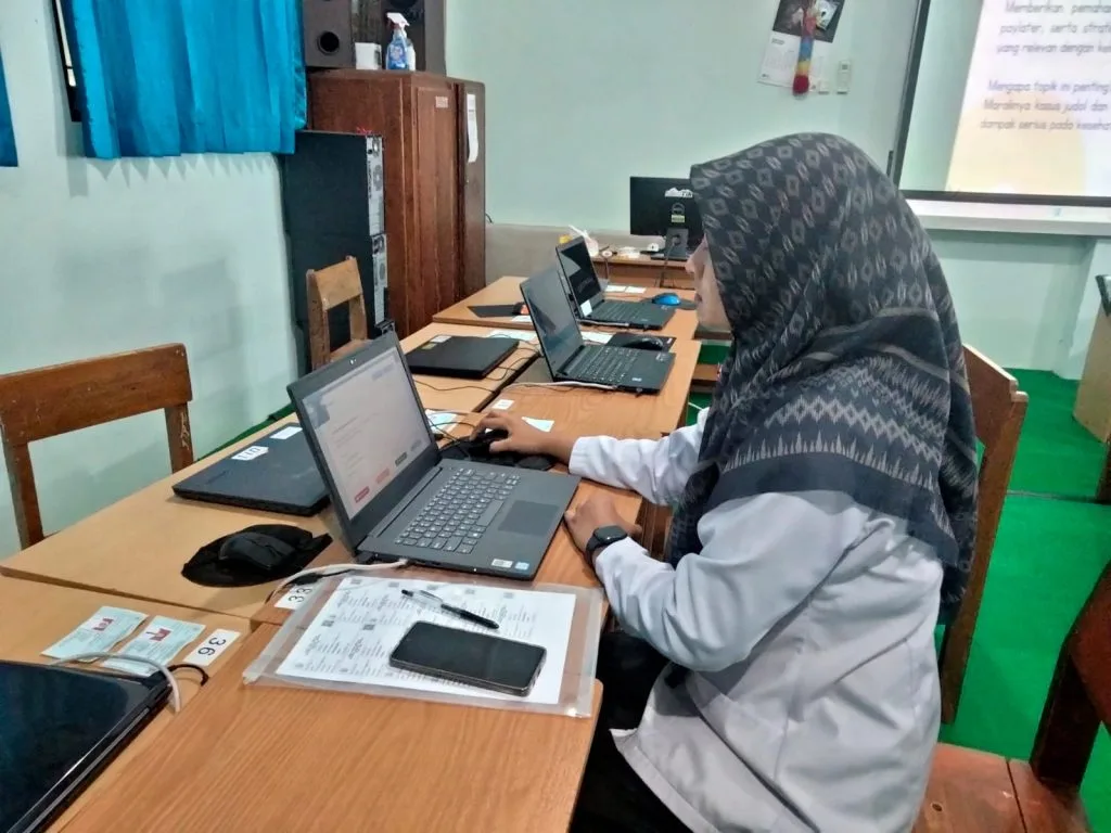 MTsN 9 Sleman Ikuti Sinkronisasi Persiapan ANBK 2025