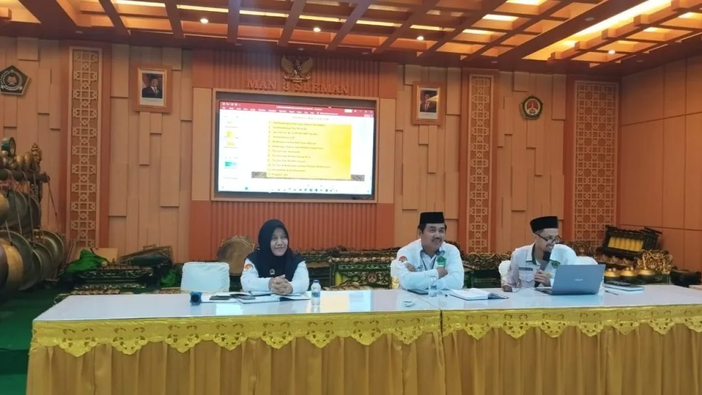 Rapat SIGMA MAN 3 Sleman: Bahas Komitmen Kerja dan Penyambutan Guru Baru