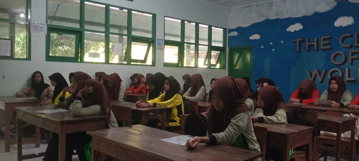 Yang Berhalangan Sholat: Siswa Putri MTsN 8 Sleman Laksanakan Pembacaan Asmaul Husna Setiap Hari