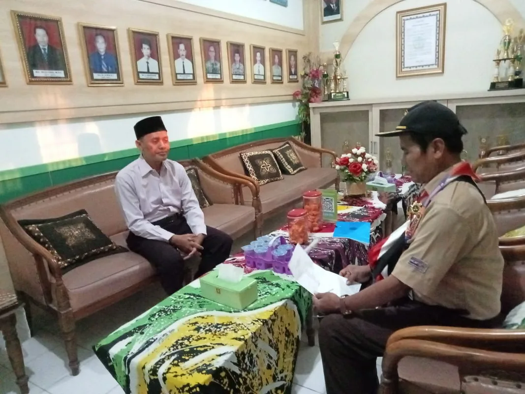 Beri Dukungan Penuh, Pembina Pramuka MTsN 8 Sleman Serahkan Program Kerja 2025/2026 kepada Kamabigus