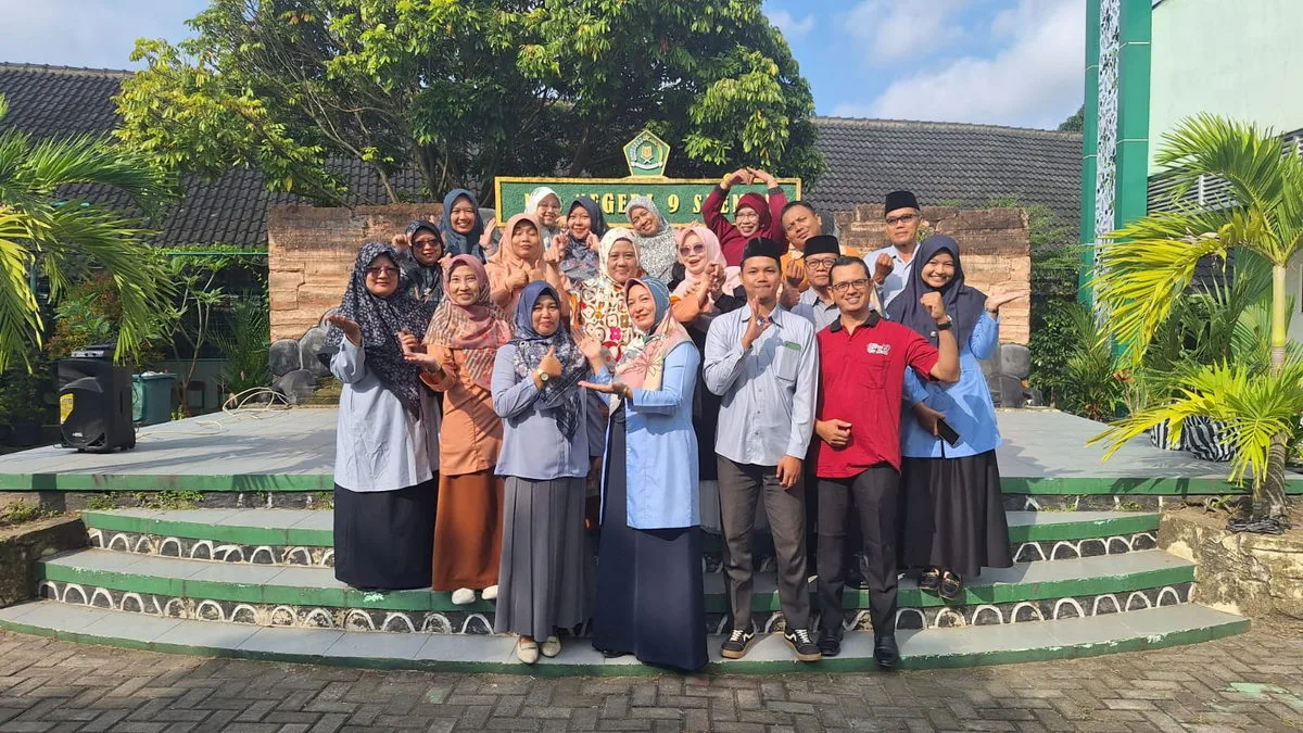 Guru Matematika MTsN 9 Sleman Mutasi ke Tempat Tugas Baru