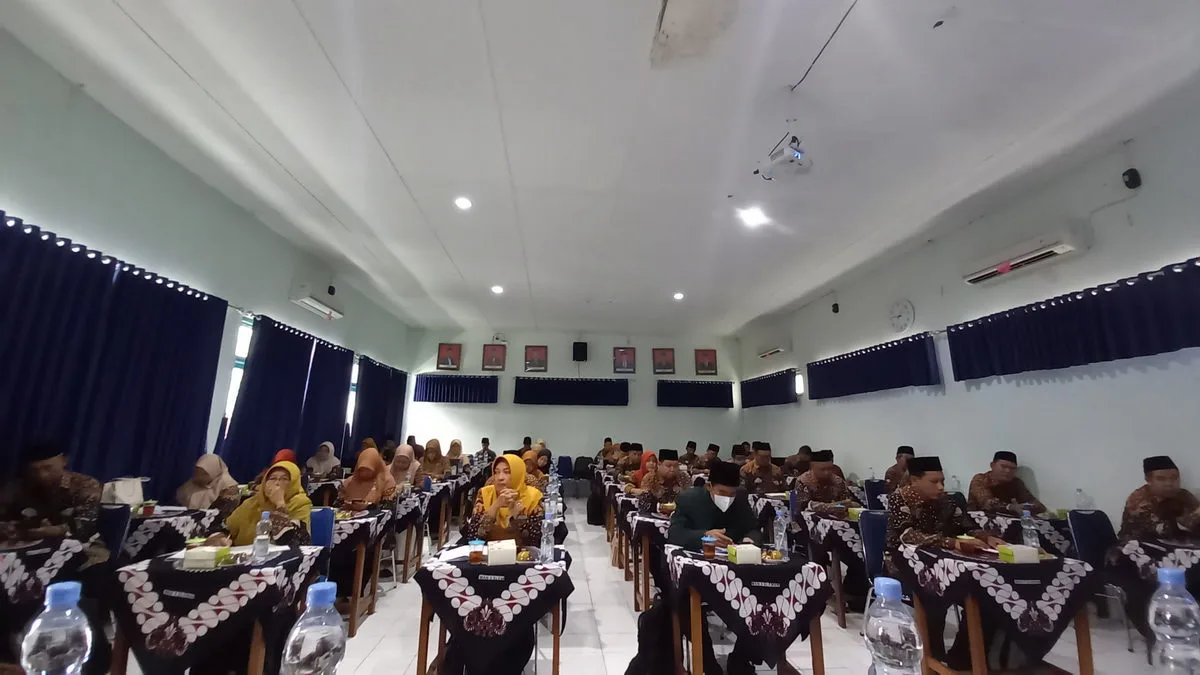 Kepala MTsN 9 Sleman Ikuti Rakorpim Kemenag Sleman: Perkuat Sinergi dan Komitmen Layanan Pendidikan