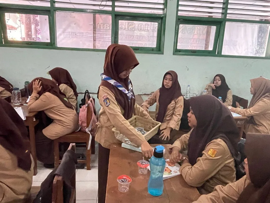 MTsN 10 Sleman Distribusikan Tablet Fe: Upaya Pencegahan Anemia pada Remaja Putri