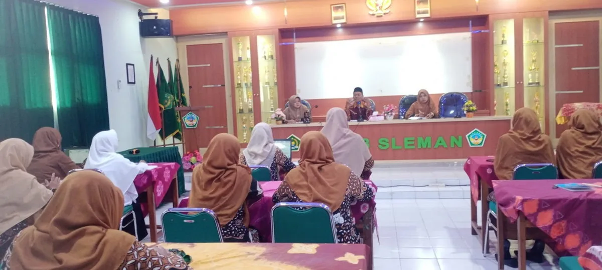 Koordinasi Wali Kelas MTsN 8 Sleman: Perkuat Sinergi dan Implementasi Kurikulum Berbasis Cinta