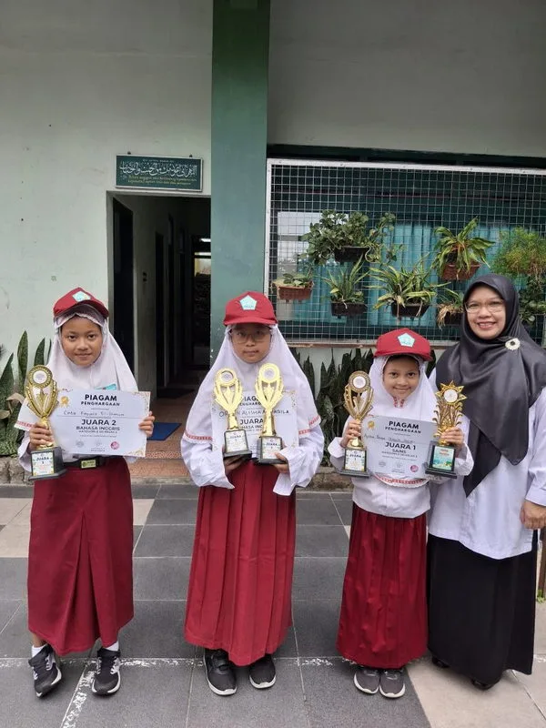 Penyerahan Apresiasi bagi Siswa Berprestasi MIN 1 Sleman