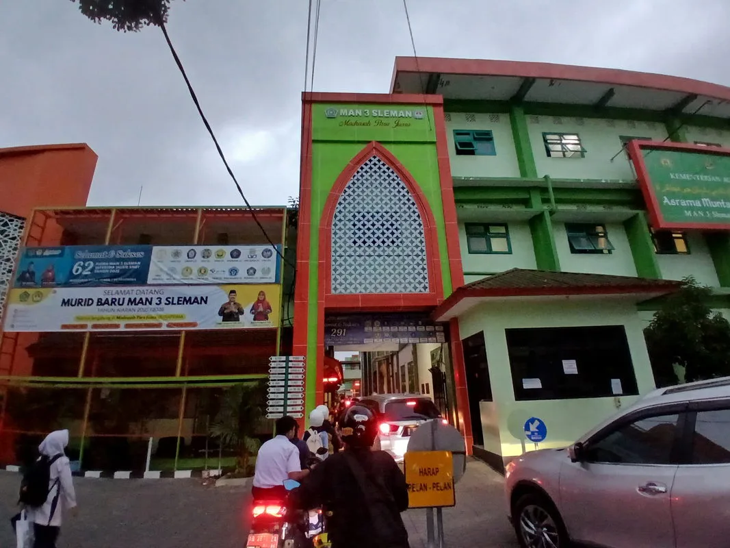 Program Jam 6 Pagi MTsN 6 Sleman Efektif Berlangsung pada Pekan Ketiga