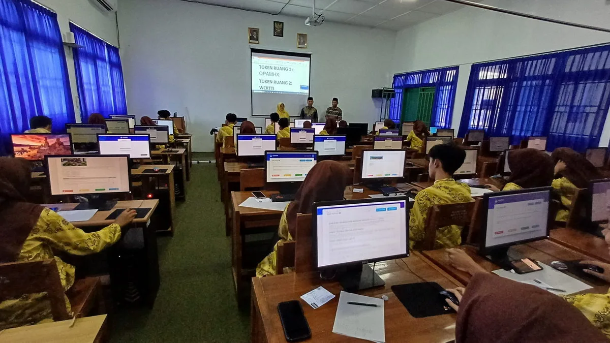Gladi Hari Kedua, Siswa MAN 5 Sleman Kelas XI Siap Hadapi Asesmen Nasional Berbasis Komputer