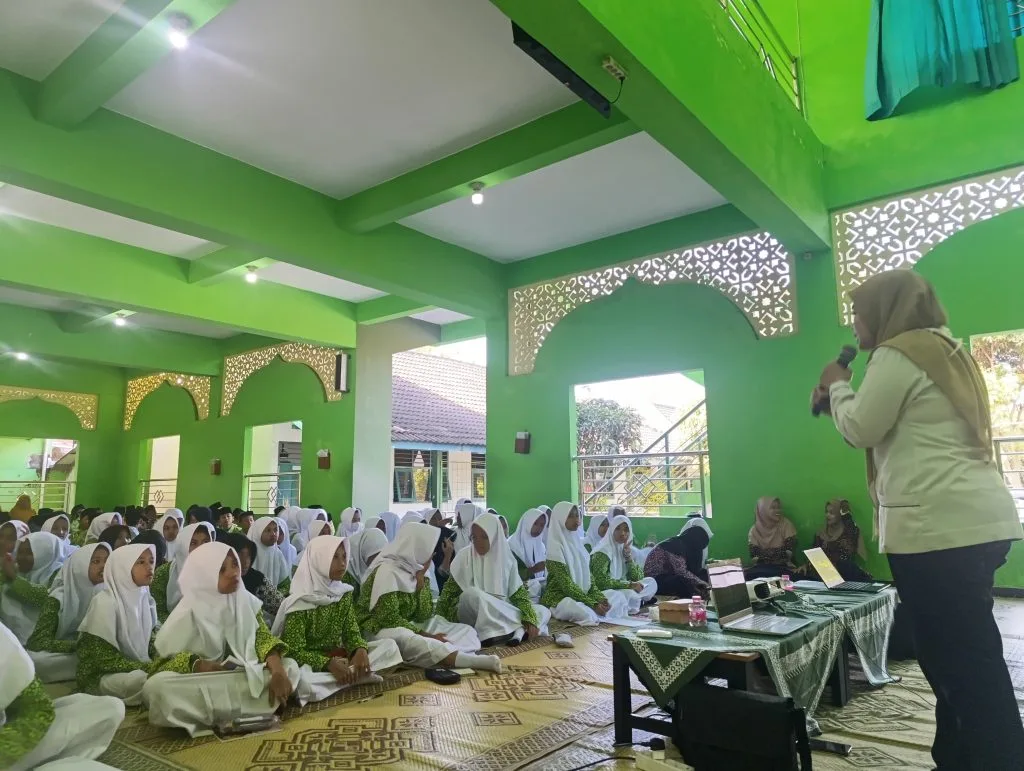Bekali Generasi Muda! MTsN 2 Sleman Gaet BNN, Polsek, dan Puskesmas Edukasi Siswa Baru