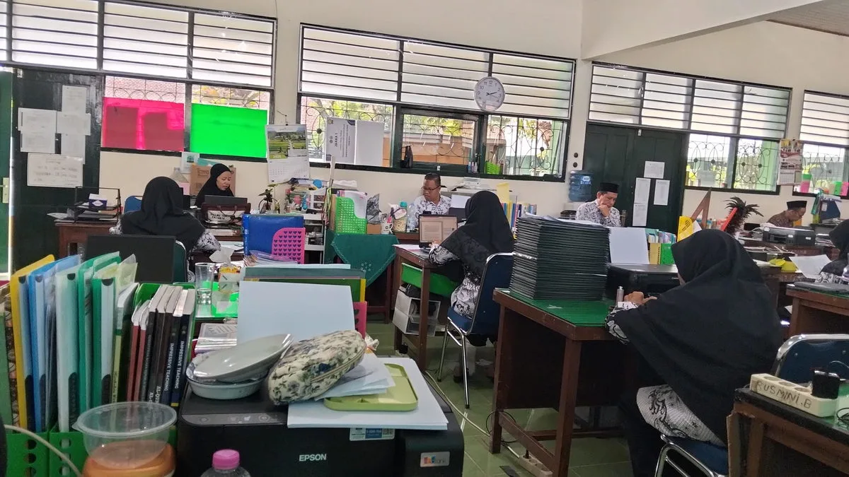 Guna Bahas Masalah-masalah Penting, MTsN 3 Sleman Lakukan Breafing