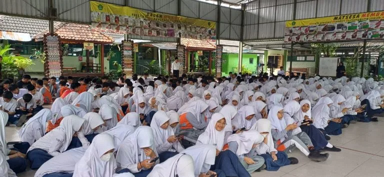 Universitas Jenderal Achmad Yani Yogyakarta Lakukan Penelitian Persepsi Antikorupsi terhadap Siswa MTsN 10 Sleman