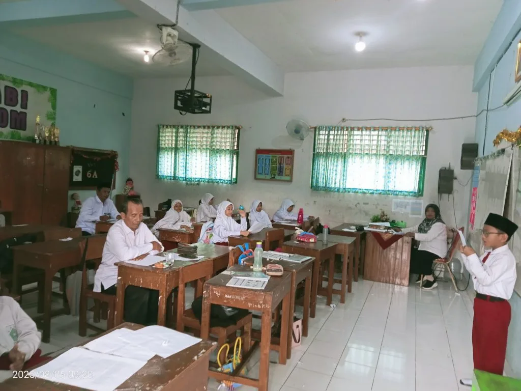 Unjuk Bakat, Siswa MIN 2 Sleman Meriahkan HUT RI dengan Lomba Pidato Bahasa Inggris dan Bahasa Jawa