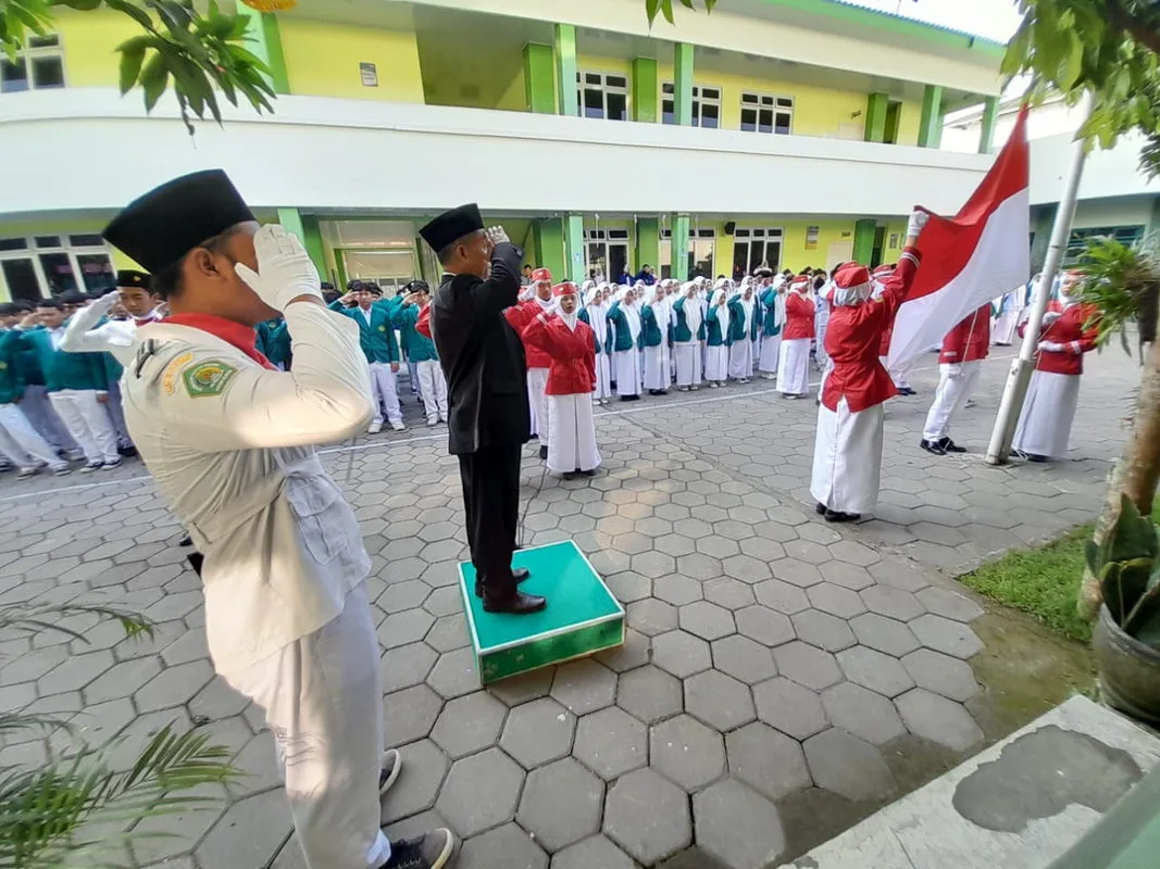Civitas Akademika MAN 4 Sleman Sukses Gelar Upacara Peringatan Kemerdekaan ke-80 RI