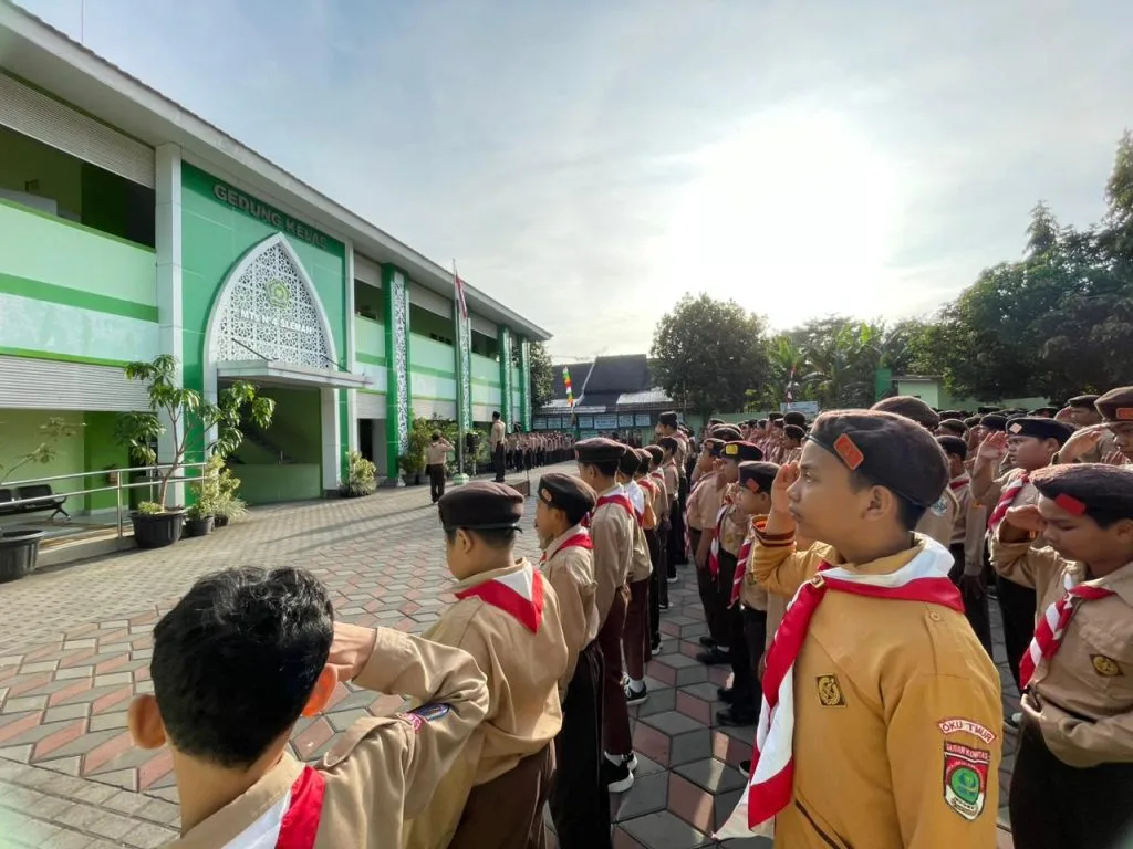 Kuatkan Jiwa Kepramukaan, MTsN 4 Sleman Peringati Hari Pramuka ke-64