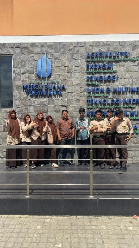 MAN 5 Sleman Ikuti Pesta Penyiaran Istimewa di UMBY “Never Ending Broadcasting”