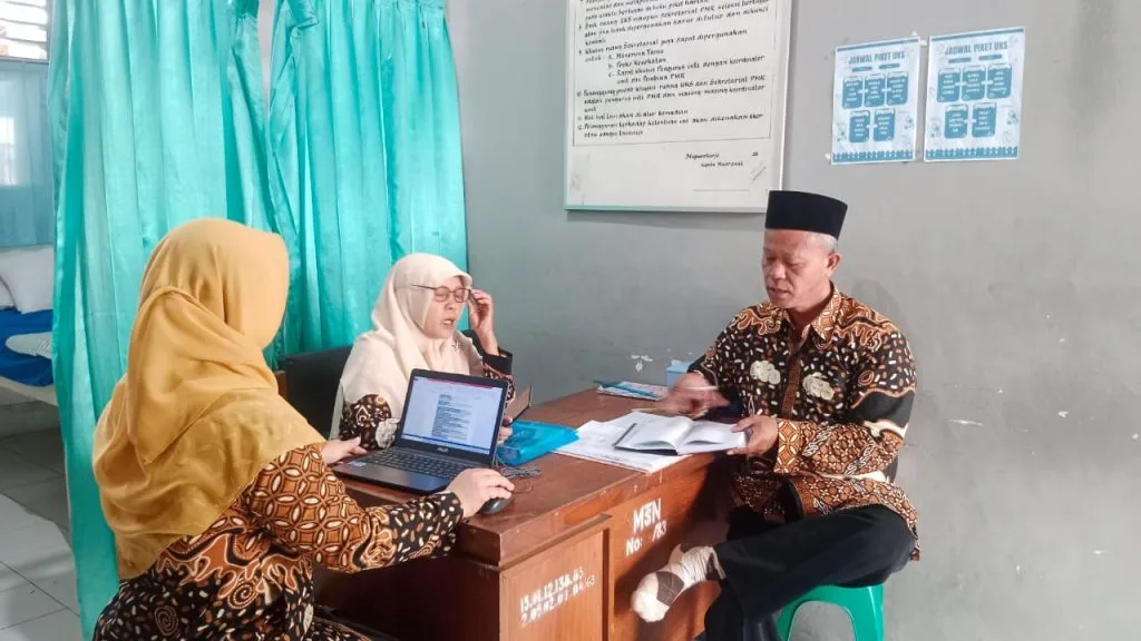 Pengelola UKS MTsN 9 Sleman Koordinasi Persiapan Imunisasi Hepatitis A untuk Siswa Kelas VII