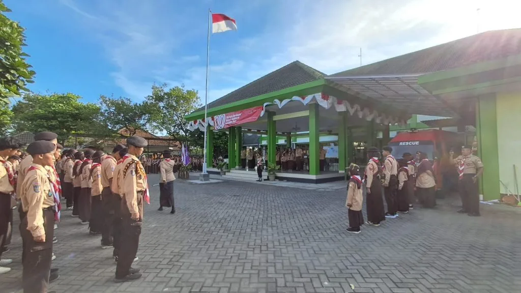 Semangat Kepramukaan, MTsN 1 Sleman Berpartisipasi dalam Apel Hari Pramuka Tingkat Kapanewon