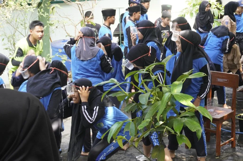 Semarak HUT RI ke-80, Siswa MTsN 4 Sleman Antusias Ikuti Beragam Lomba