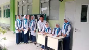 Anggota PMR MTsN 9 Sleman Antusias Dukung Pelaksanaan Imunisasi Hepatitis A