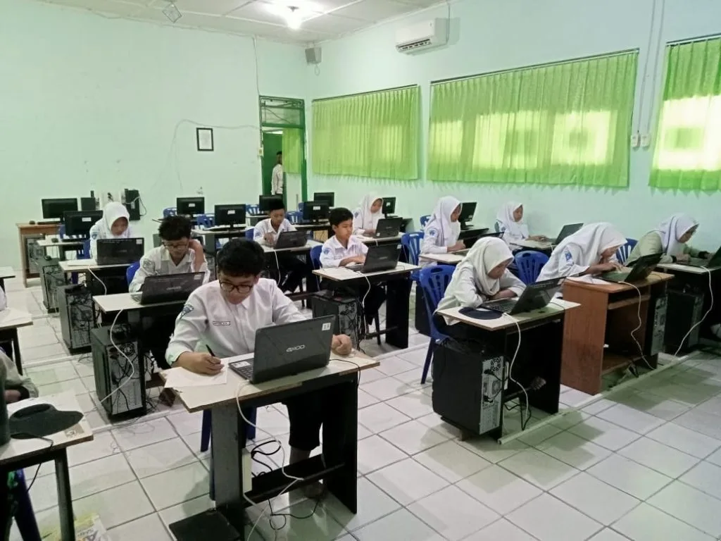 Gladi Bersih ANBK Hari Pertama di MTsN 8 Sleman Berjalan Lancar dan Tertib