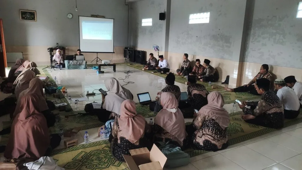 MGMP Bahasa Arab MTs Sleman Gelar Bedah CP Inspiratif di MTsN 3 Sleman