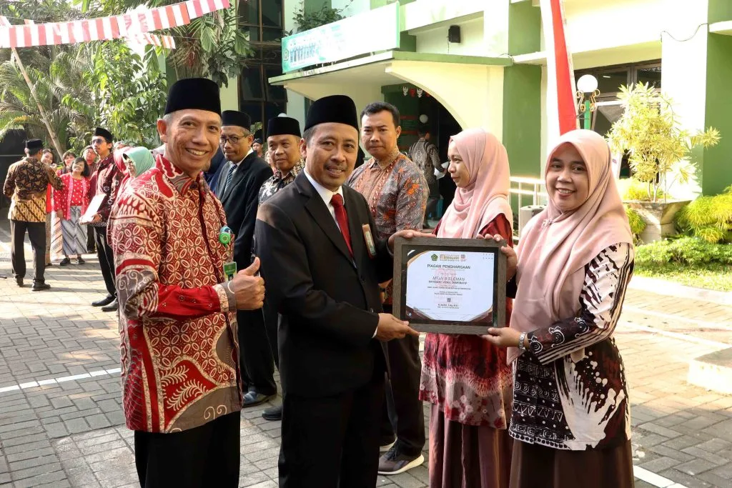 MTsN 8 Sleman Raih Juara Kategori Video Inspiratif dalam Lomba Profil Madrasah Kemenag Sleman