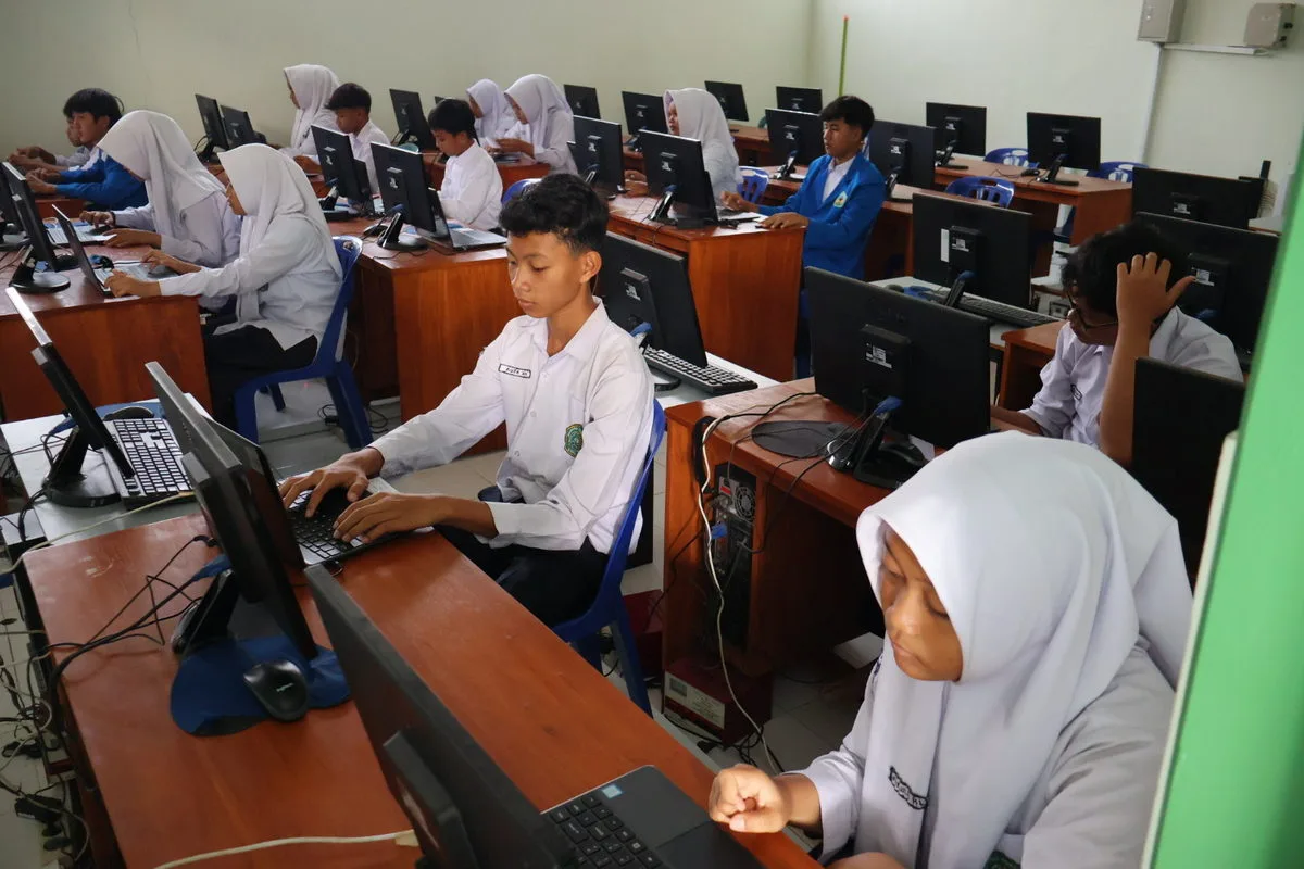 Hari Pertama ANBK di MTsN 8 Sleman Berlangsung Tertib dan Lancar