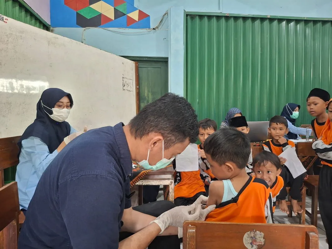 Puskesmas 1 Mlati dan MIN 1 Sleman Bersinergi Laksanakan Imunisasi dan Skrining Kesehatan