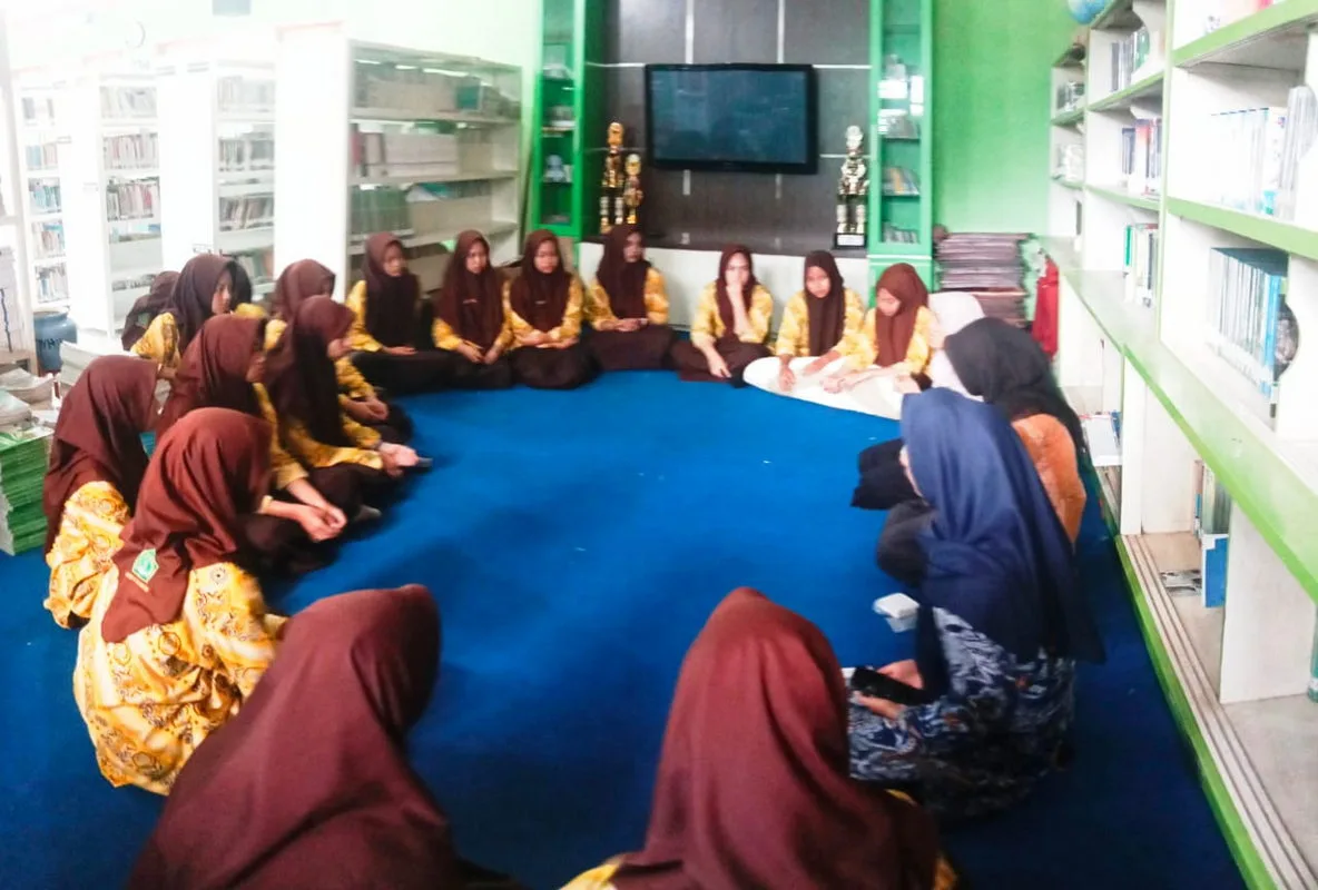 Adab Lebih Penting dari Ilmu, Pesan Inspiratif di Kegiatan Keputrian