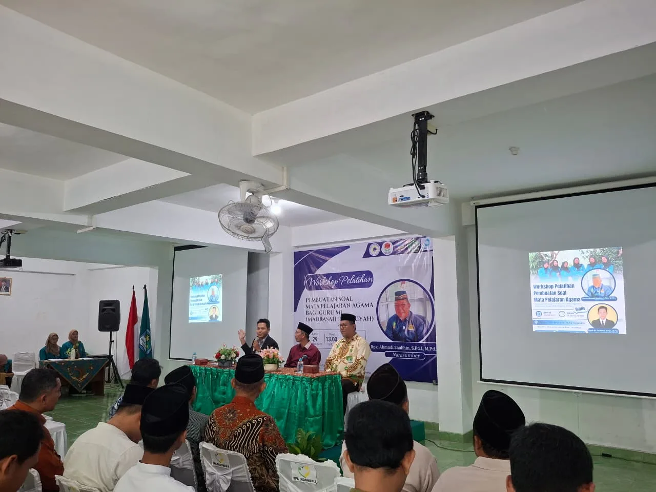 Guru PAI MIN 1 Sleman Ikuti Workshop Pembuatan Soal PAI