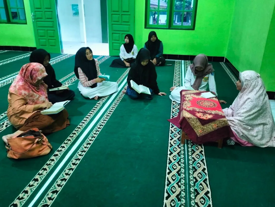 Santri Boarding MTsN 9 Sleman Gelar Kegiatan Simaan Al-Qur’an