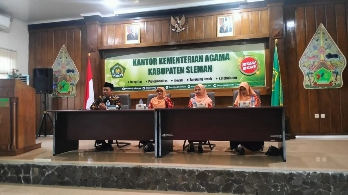Kepala MTsN 9 Sleman Dukung Komitmen Penasehat DWP Kemenag Sleman dalam Pembinaan DWP