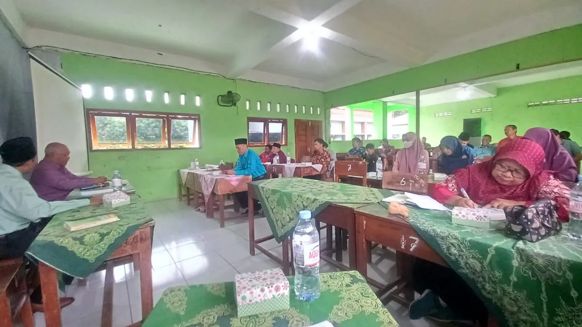 Kepala MTsN 9 Sleman Hadiri Technical Meeting PKM Susulan Jenjang MTs Tingkat Kabupaten Sleman 2025