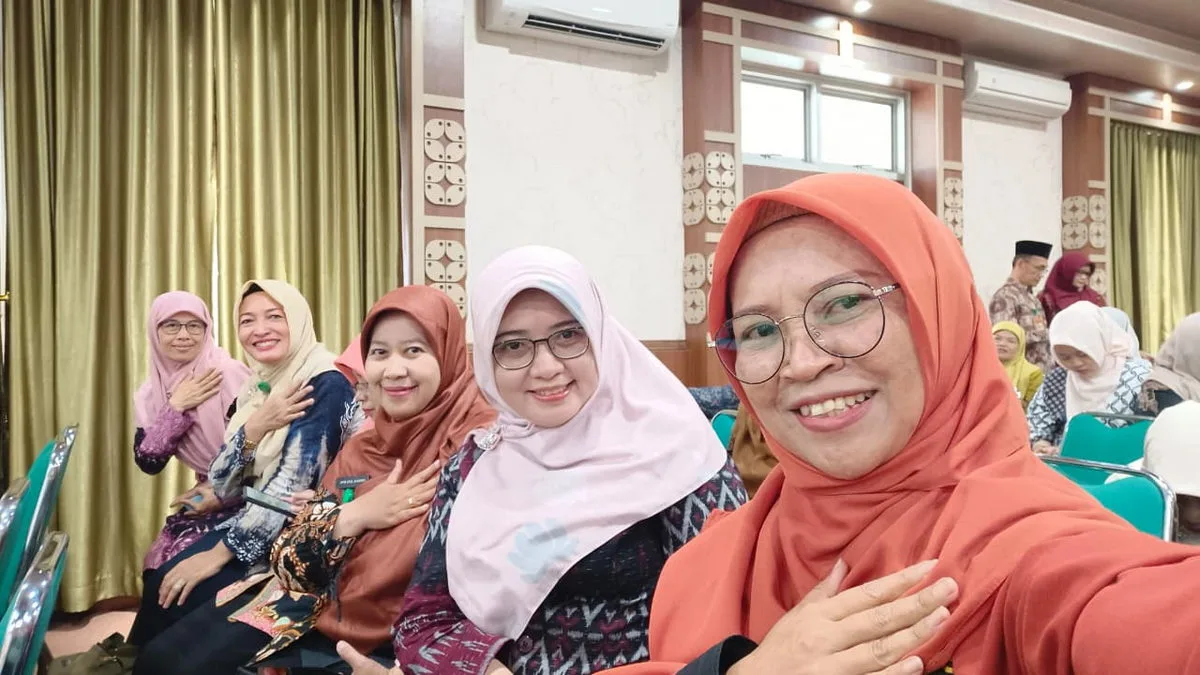 Kepala MTsN 9 Sleman Penuh Dedikasi Ikuti Pembinaan Pegawai di Kanwil Kemenag DIY