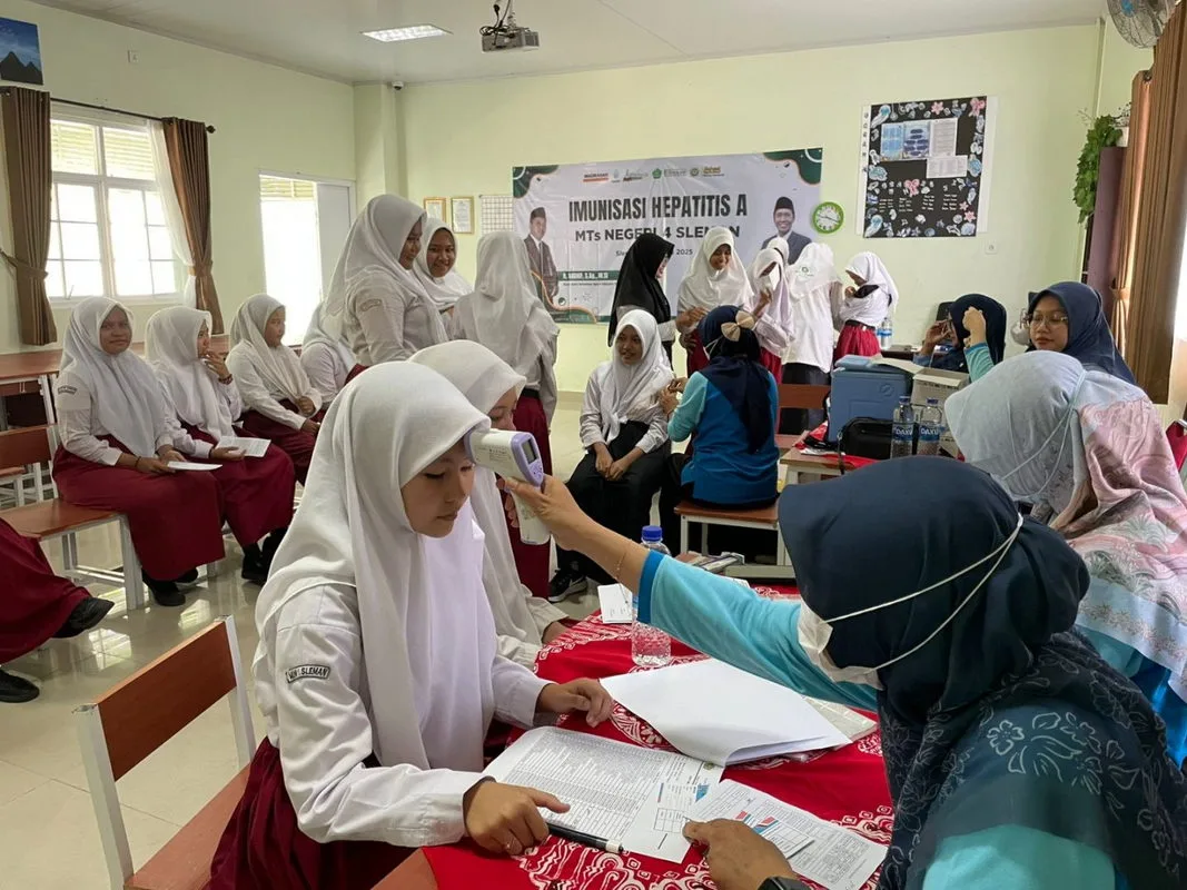 Wujudkan Generasi Sehat, Puskesmas Sleman Laksanakan Imunisasi Hepatitis A di MTsN 4 Sleman