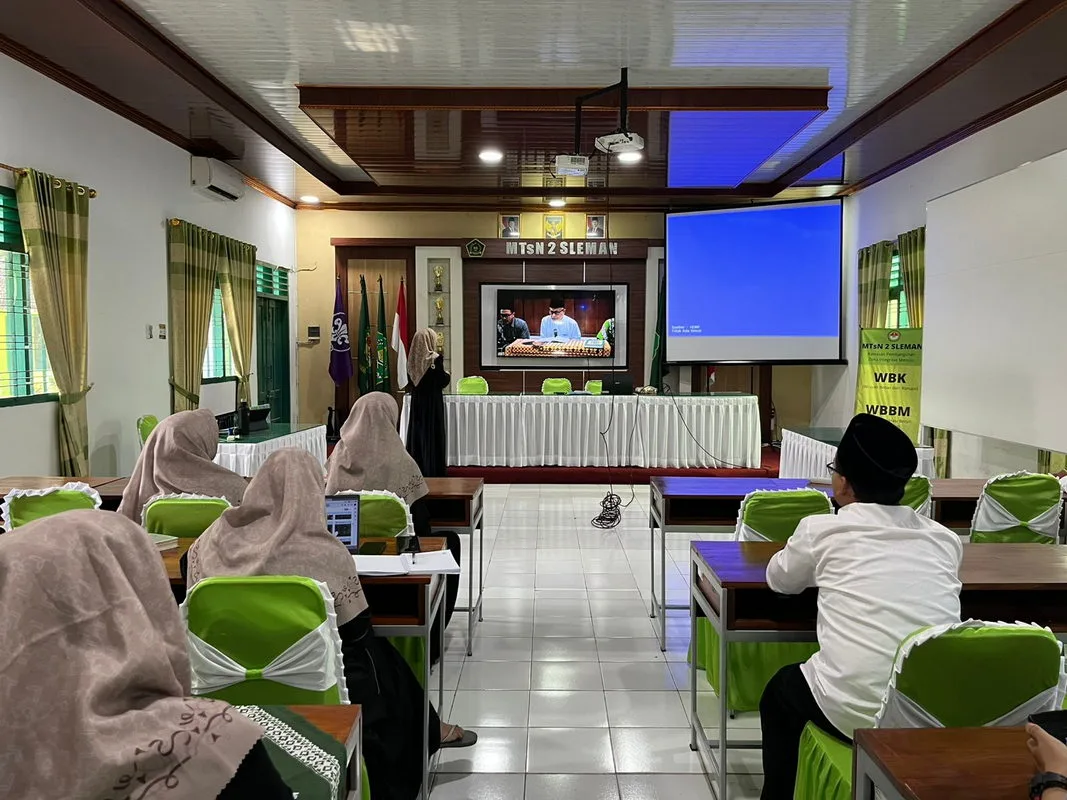MTsN 2 Sleman Ikuti Istighosah Virtual Bersama Kemenag Sleman