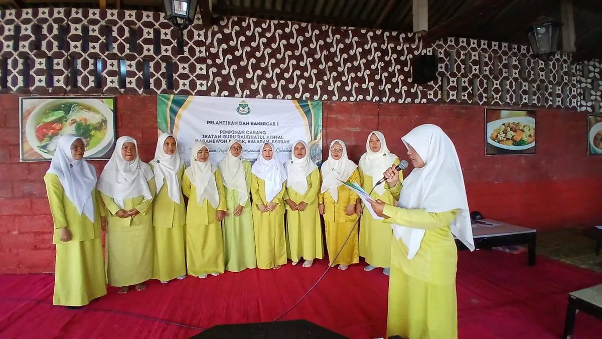 Ketua Pimpinan Daerah IGRA Kabupaten Sleman Melantik Pimpinan Cabang IGRA Kapanewon Depok, Kalasan, Berbah Periode 2025 – 2028