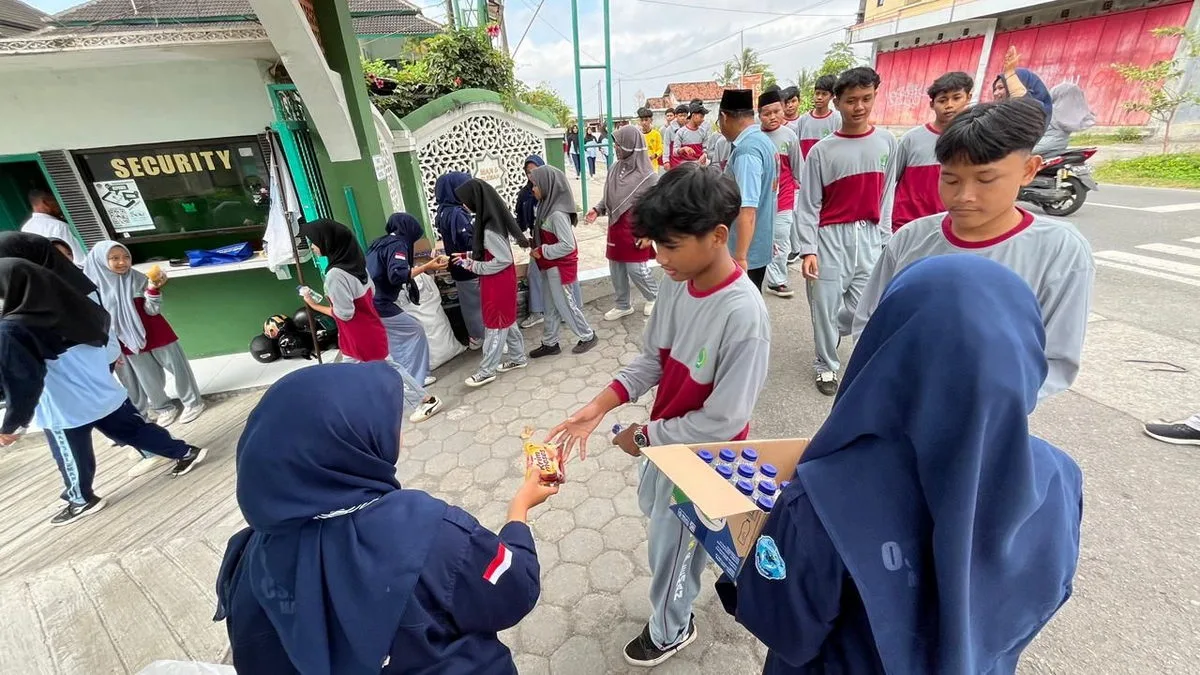 Jalan Sehat Meriahkan Peringatan HAORNAS 2025 di MAN 5 Sleman