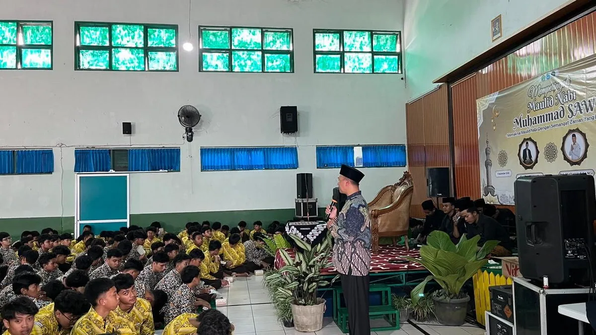 MAN 5 Sleman Gelar Pengajian Maulid Nabi