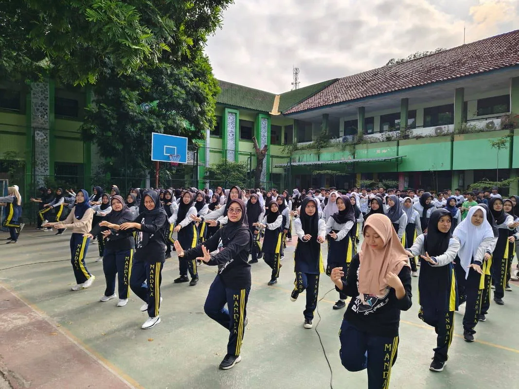 Meriahkan Haornas 2025, Siswa MAN 2 Sleman Lakukan Olahraga Tradisional