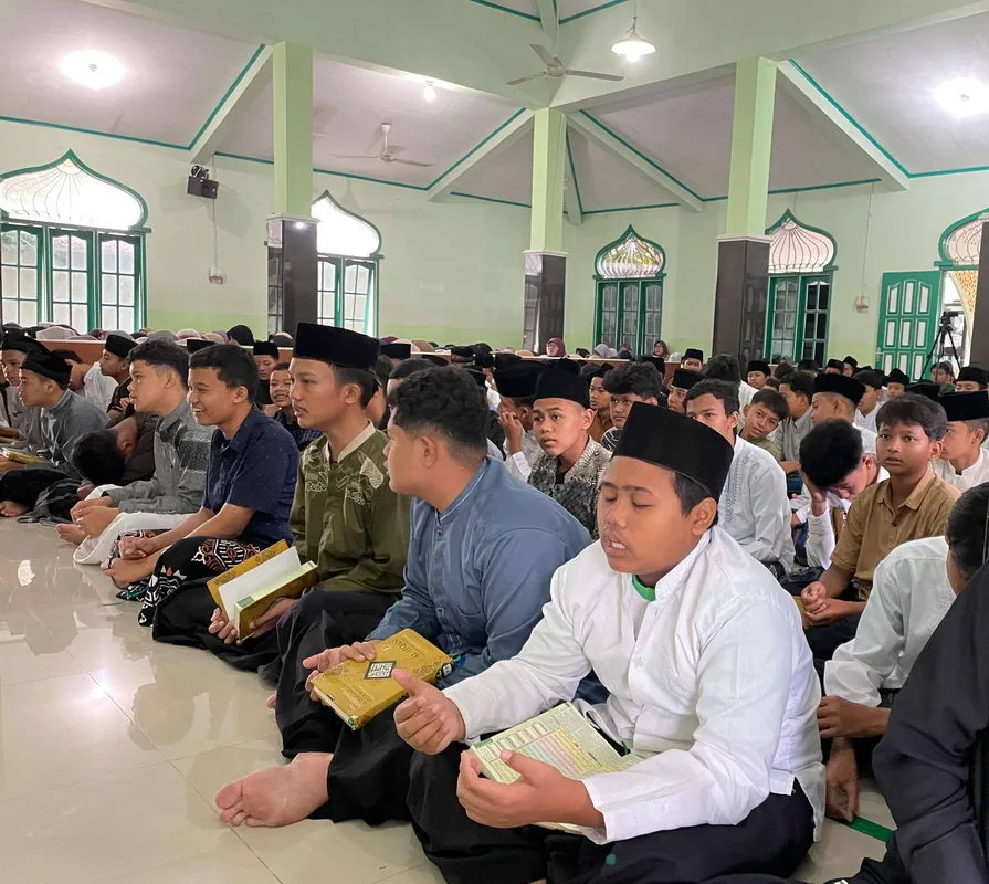 Simaan Al-Qur’an Warnai Peringatan Maulid Nabi Muhammad SAW di MTsN Sleman