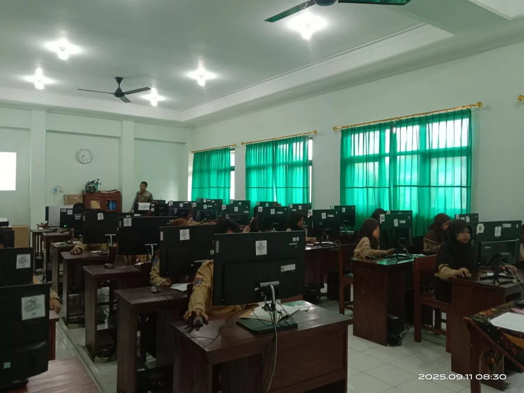 Persiapan Matang, Simulasi ANBK Hari Kedua di MIN 1 Sleman Sukses Dilaksanakan