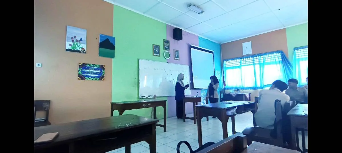 Mahasiswa Praktik Kependidikan UNY Terapkan Metode “Detective Kata” di Kelas XII G MAN 5 Sleman