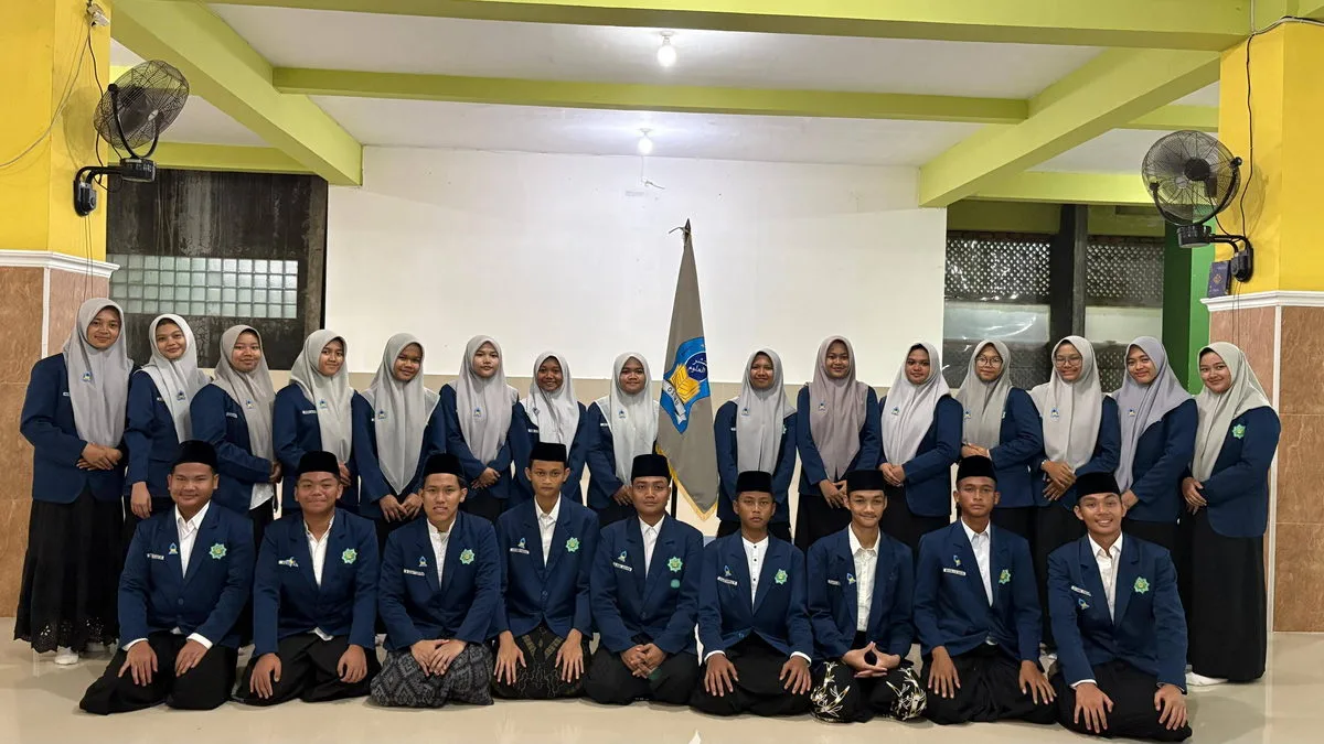 PP Muntasyirul Ulum MAN 3 Sleman Resmi Lantik Pengurus OSIMU Masa Jabatan 2025-2026