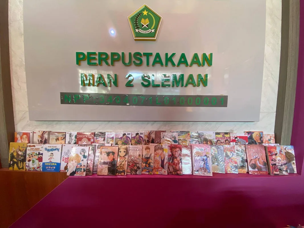 Perpustakaan Bahrul Ilmi MAN 2 Sleman Terima Sedekah Buku, Siswa Kian Kaya Pilihan Bacaan