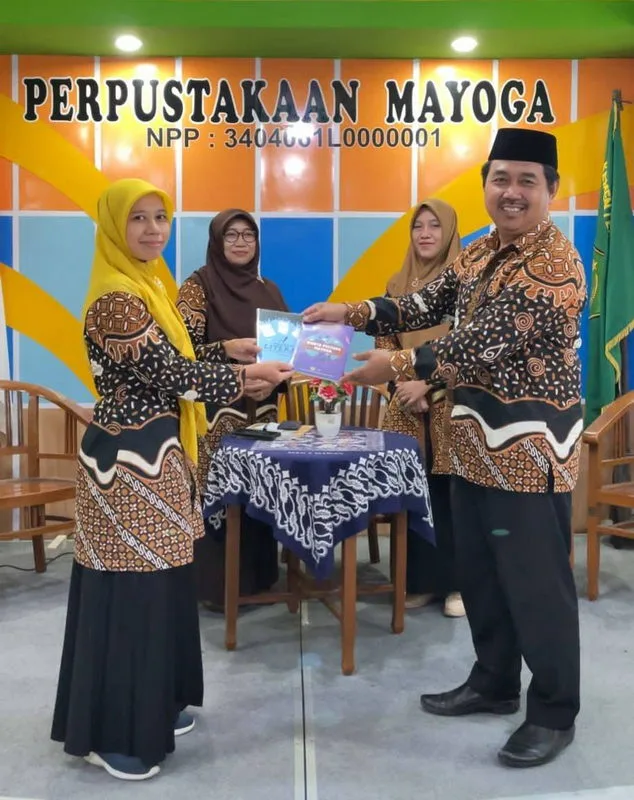 Serunya Bulan Bahasa! MAN 3 Sleman Hadirkan Launching Buku, Jogjalova, Feslima Hingga Best Reader